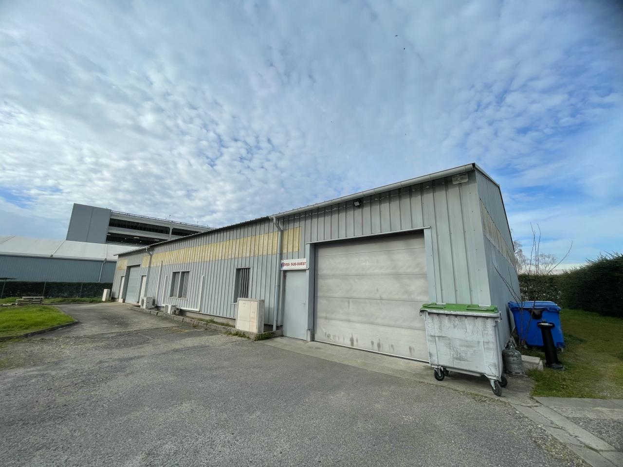 Local d'activité Toulouse 340m² Location local d'activité Toulouse Haute-Garonne OLACT2530025 1